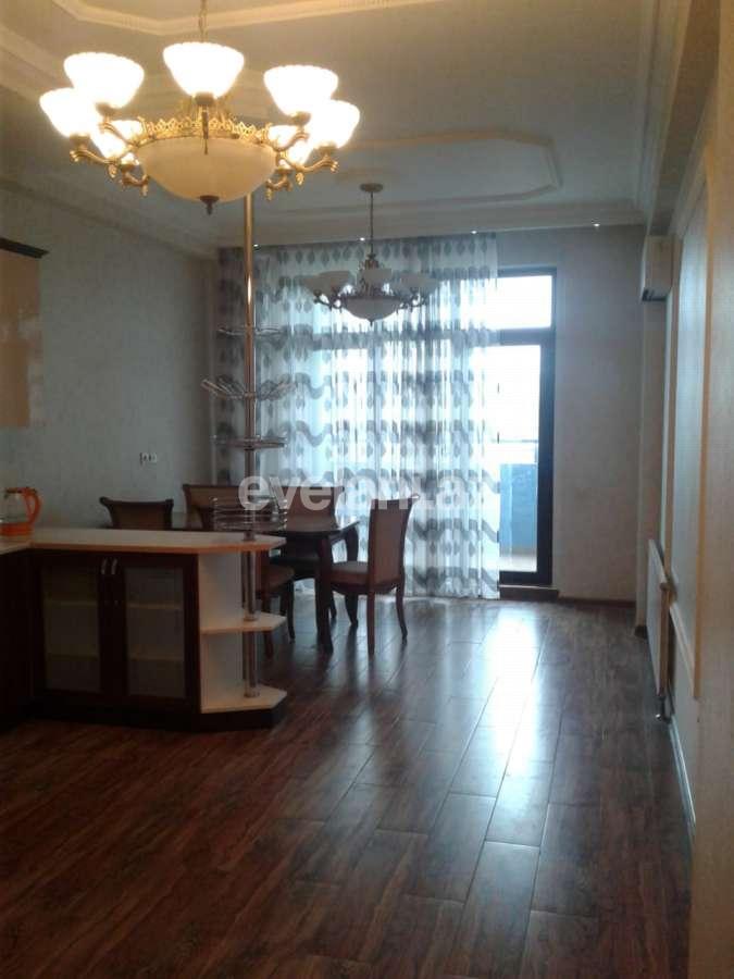 Satılır, yeni tikili, 3 otaqlı, 235 m², Şah İsmayıl Xətai m.