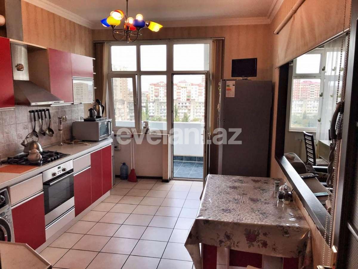 Satılır, yeni tikili, 3 otaqlı, 125 m², Azadlıq prospekti m.