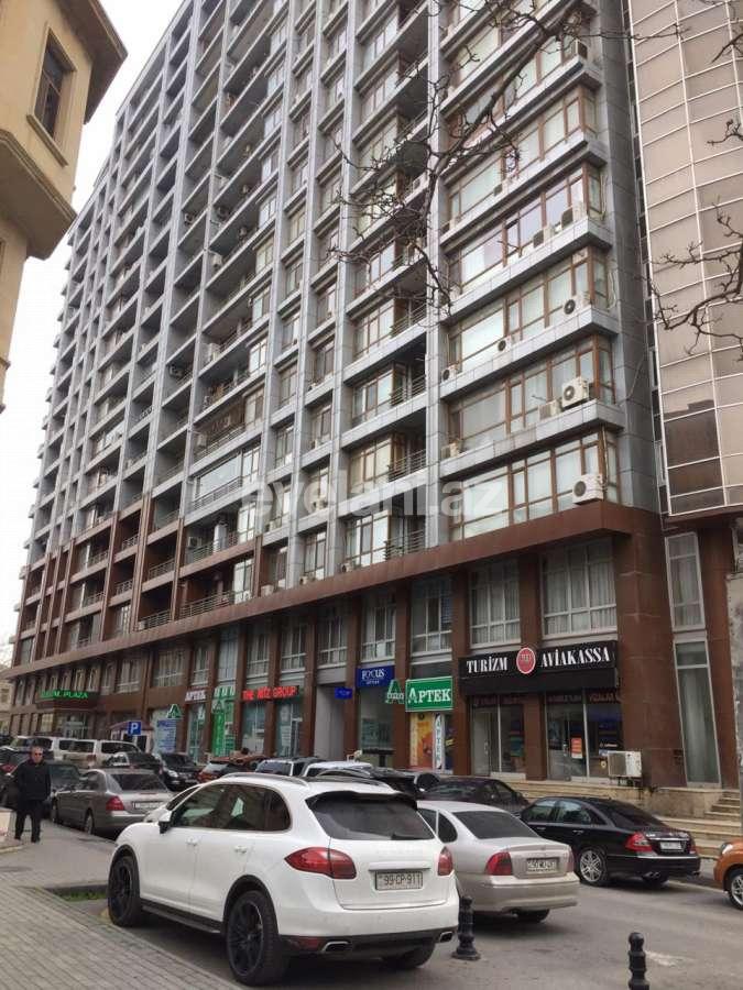 Satılır, yeni tikili, 3 otaqlı, 214 m², 28 may m.