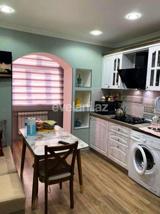 Продаётся, вторичка, 3-комнаты, 70 m², Бакиханова p.