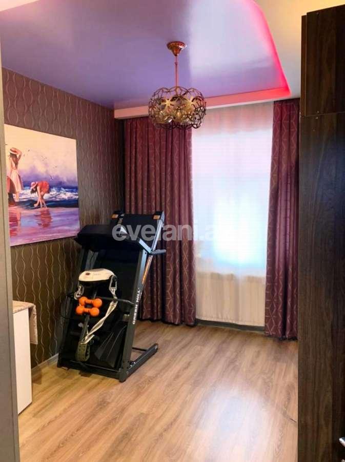 Продаётся, вторичка, 3-комнаты, 70 m², Бакиханова p.