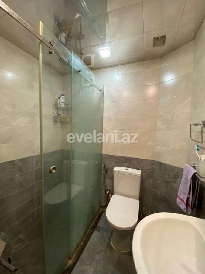 Sale, old building, 3 room, 75 m², Elmlar Akademiyası m.