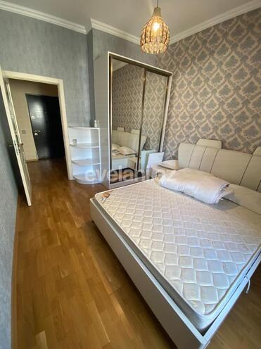 Сдаётся, новостройка, 2-комнаты, 65 m², Кара Караев m.