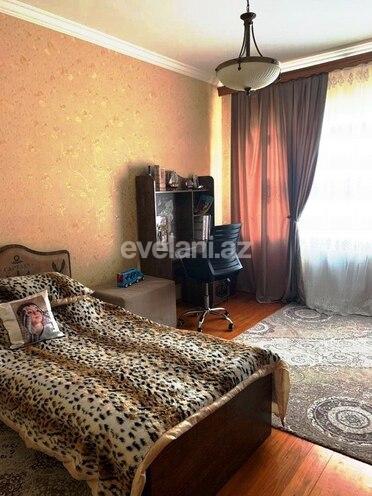 Продаётся, вторичка, 3-комнаты, 70 m², Бакиханова p.