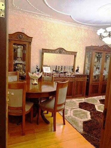 Продаётся, вторичка, 3-комнаты, 70 m², Бакиханова p.