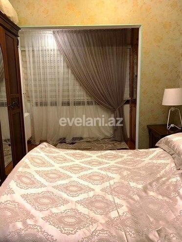 Продаётся, вторичка, 3-комнаты, 70 m², Бакиханова p.