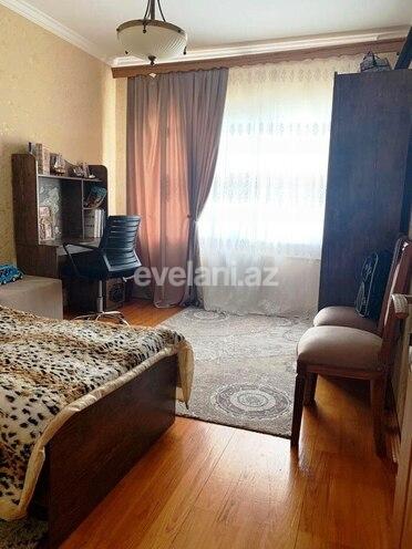 Продаётся, вторичка, 3-комнаты, 70 m², Бакиханова p.