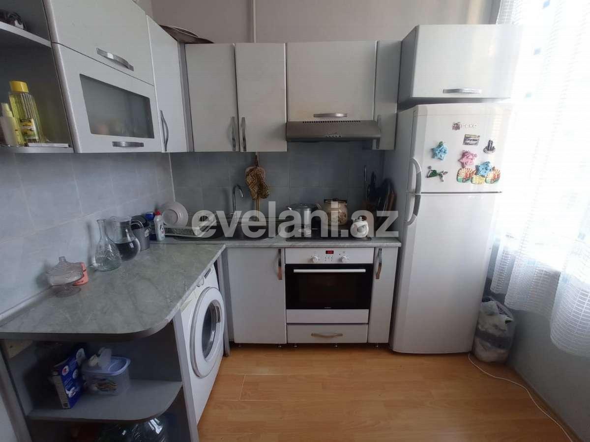Satılır, köhnə tikili, 2 otaqlı, 56 m², Elmlər Akademiyası m.
