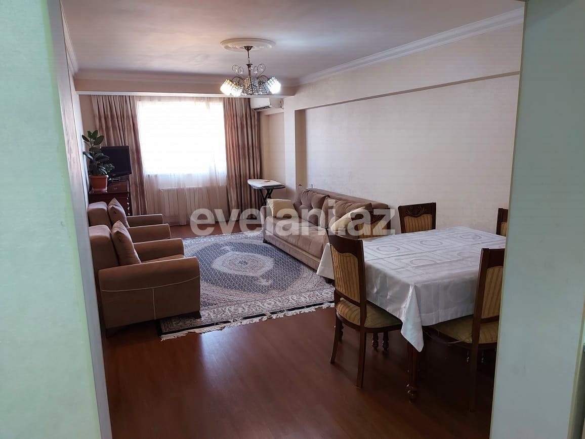 Sale, old building, 2 room, 55 m², Elmlar Akademiyası m.