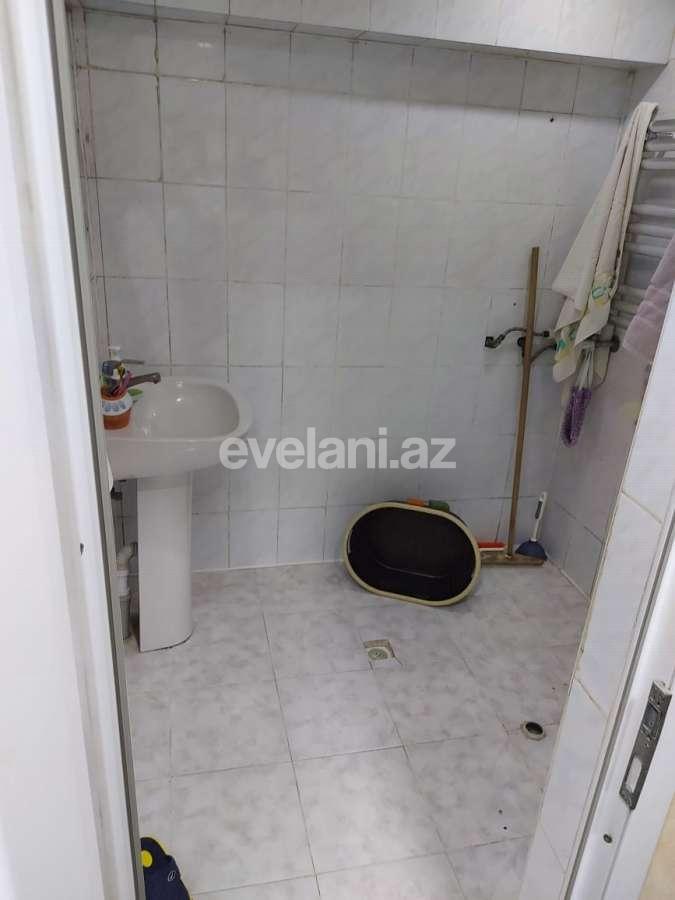 Sale, old building, 2 room, 55 m², Elmlar Akademiyası m.
