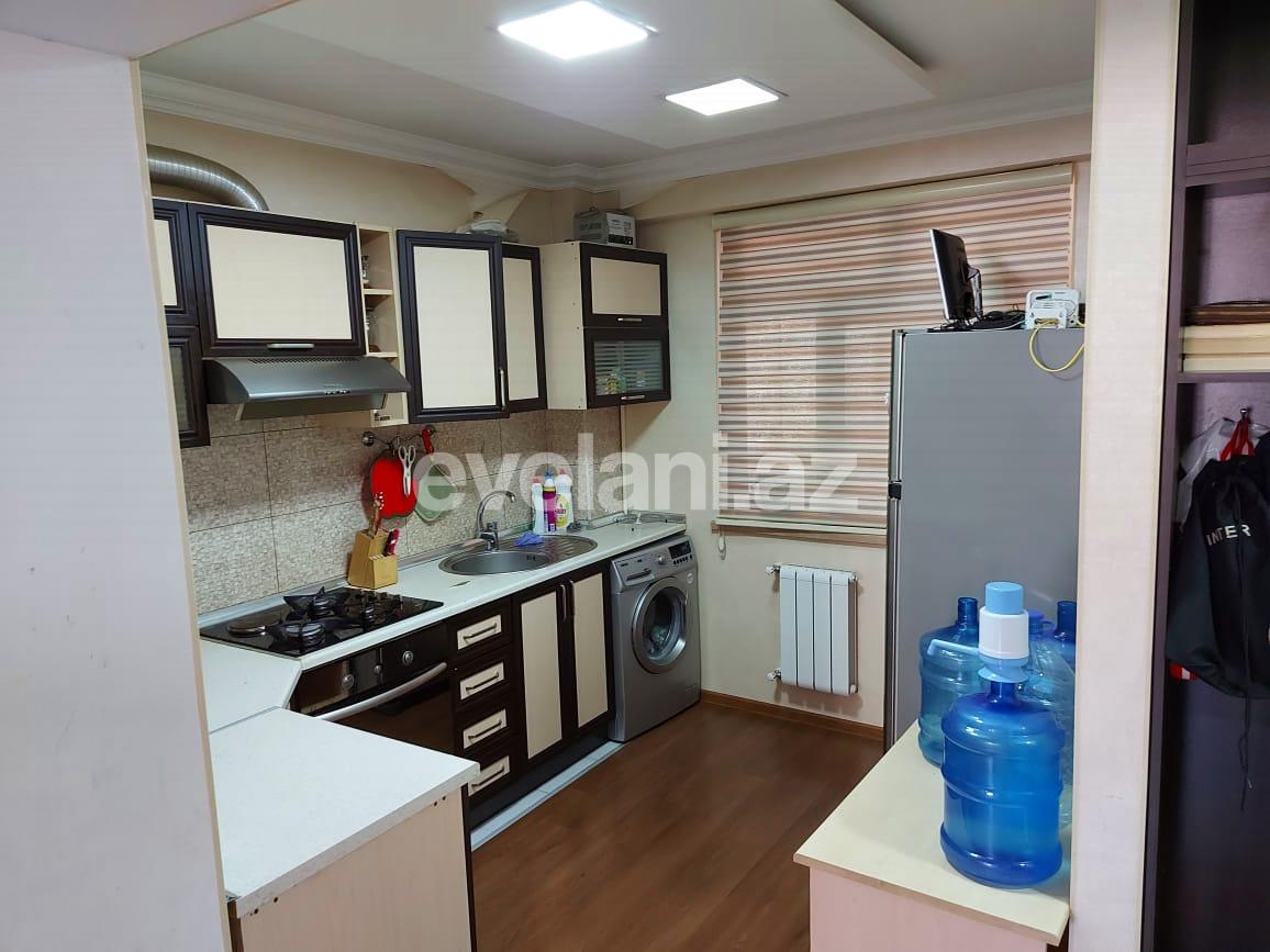 Sale, old building, 2 room, 55 m², Elmlar Akademiyası m.