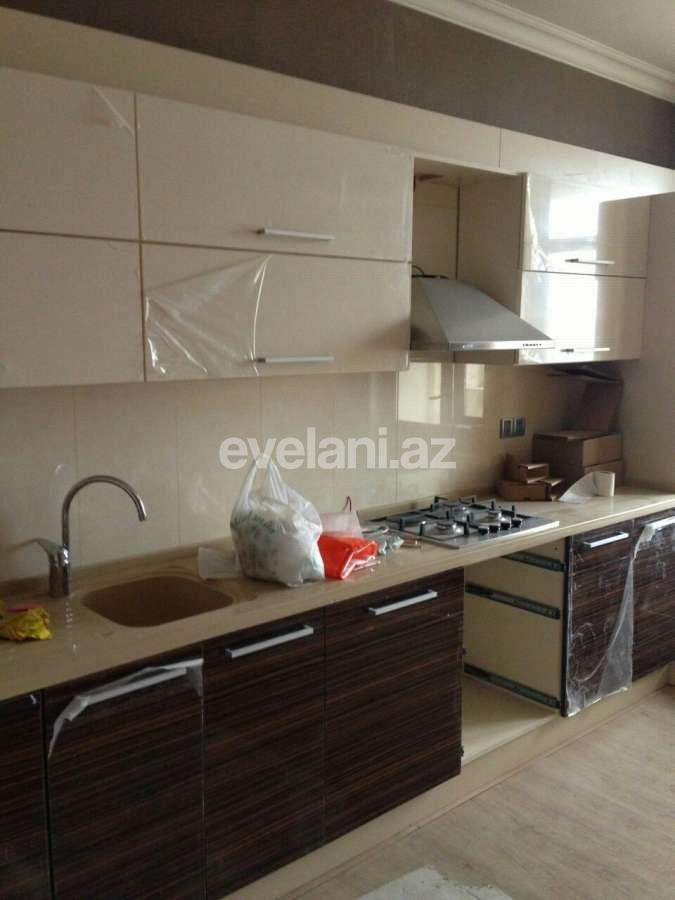 Satılır, yeni tikili, 3 otaqlı, 140 m², 28 may m.