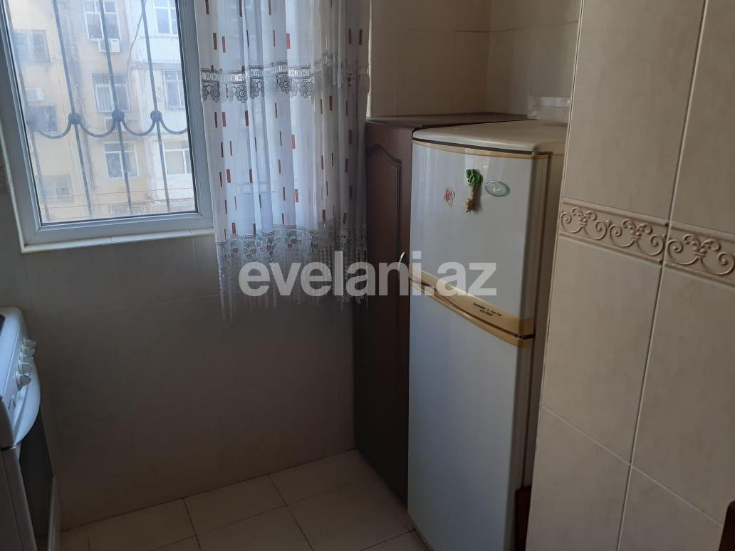 Kirayə verilir, köhnə tikili, 2 otaqlı, 50 m², Elmlər Akademiyası m.