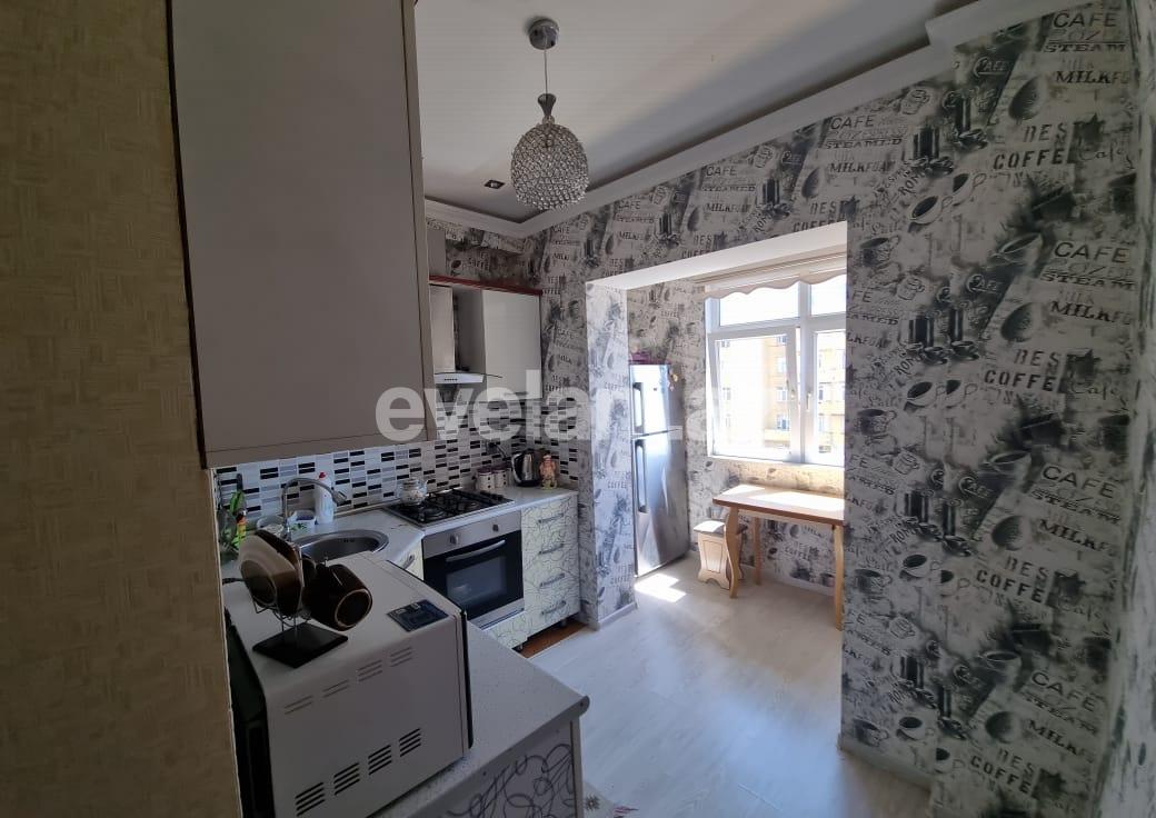 Satılır, köhnə tikili, 2 otaqlı, 60 m², Yeni Günəşli q.