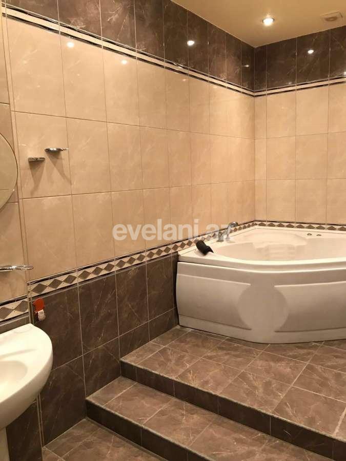 Satılır, yeni tikili, 4 otaqlı, 190 m², 28 may m.