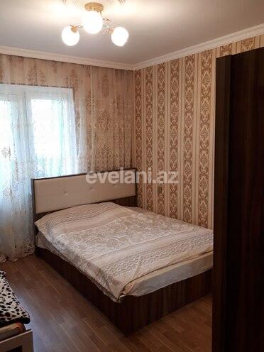 Rent, old building, 2 room, 65 m², Khalglar Doslugu m.