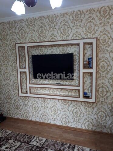 Rent, old building, 2 room, 65 m², Khalglar Doslugu m.