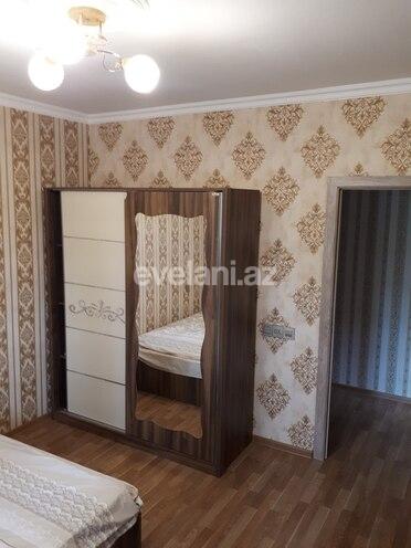 Rent, old building, 2 room, 65 m², Khalglar Doslugu m.