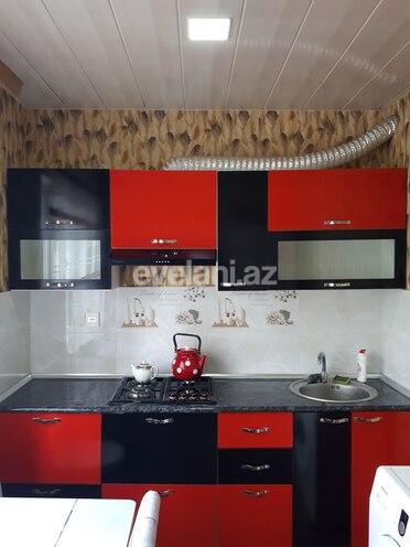 Rent, old building, 2 room, 65 m², Khalglar Doslugu m.