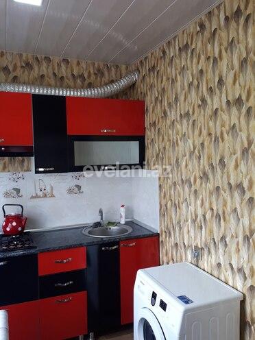 Rent, old building, 2 room, 65 m², Khalglar Doslugu m.