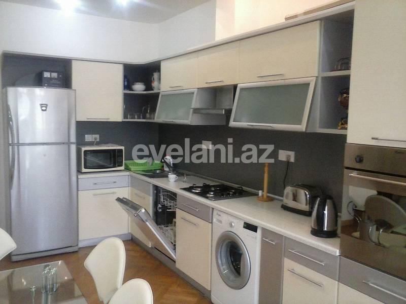 Rent, old building, 3 room, 120 m², Sabail r.