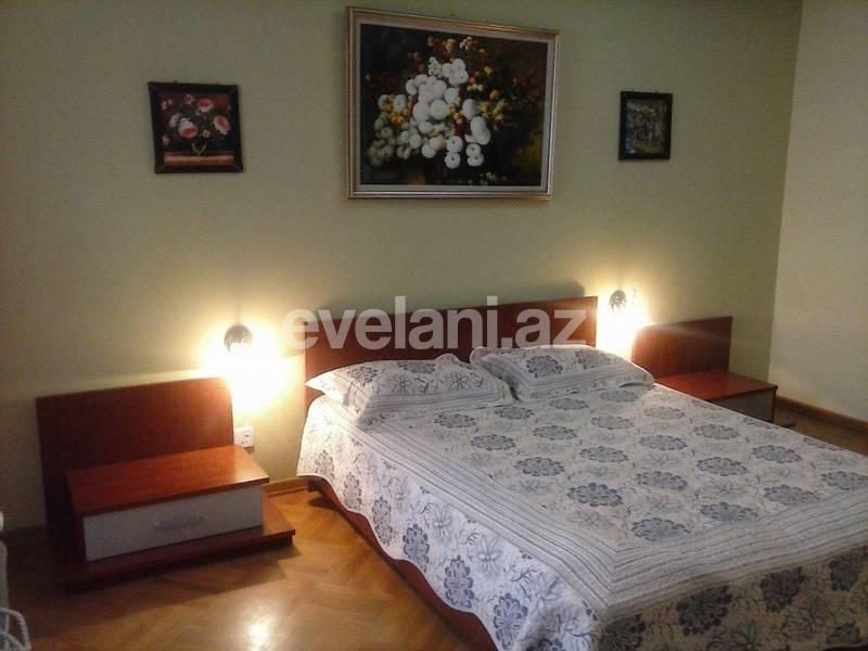 Rent, old building, 3 room, 120 m², Sabail r.