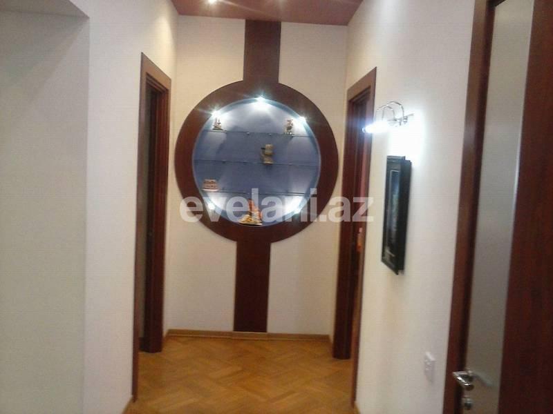Rent, old building, 3 room, 120 m², Sabail r.