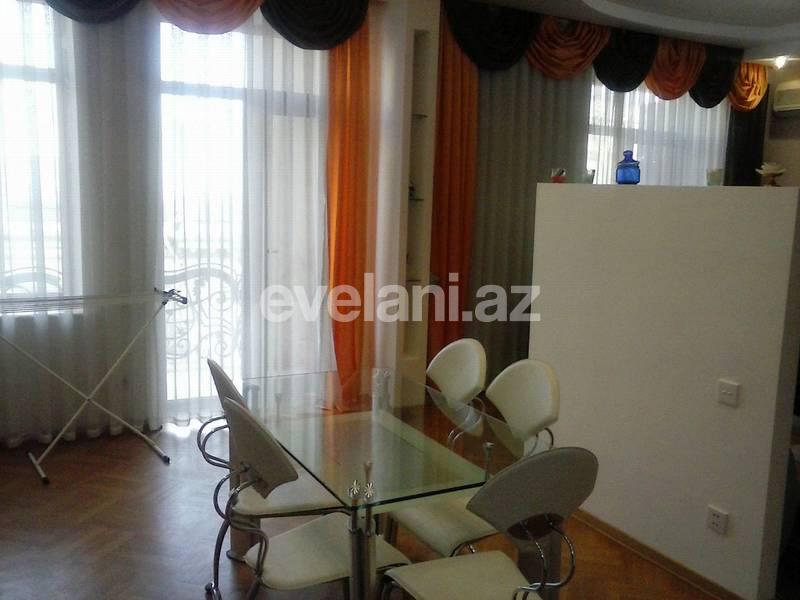 Rent, old building, 3 room, 120 m², Sabail r.