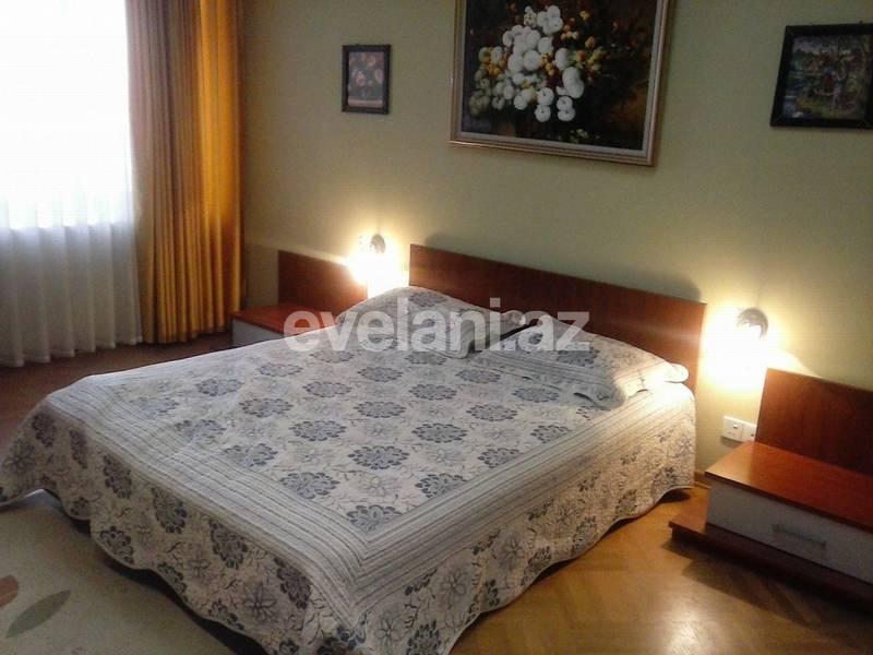 Rent, old building, 3 room, 120 m², Sabail r.