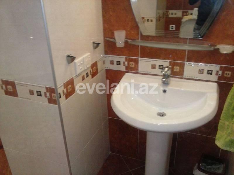 Rent, old building, 3 room, 120 m², Sabail r.