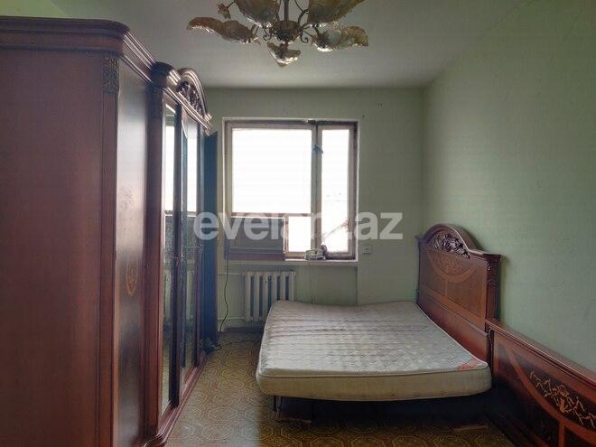 Sale, old building, 2 room, 60 m², Bakikhanov d.