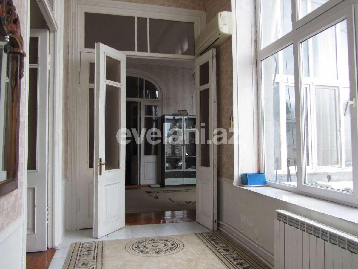 Продаётся, вторичка, 13-комнаты, 370 m², Сахил m.