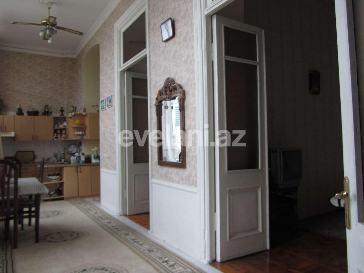 Продаётся, вторичка, 13-комнаты, 370 m², Сахил m.