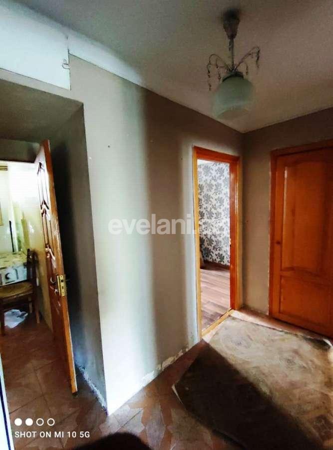 Sale, old building, 2 room, 60 m², Bakikhanov d.