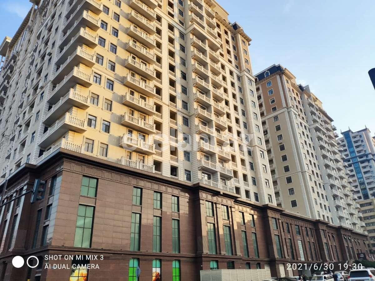 Satılır, yeni tikili, 3 otaqlı, 120 m², Elmlər Akademiyası m.