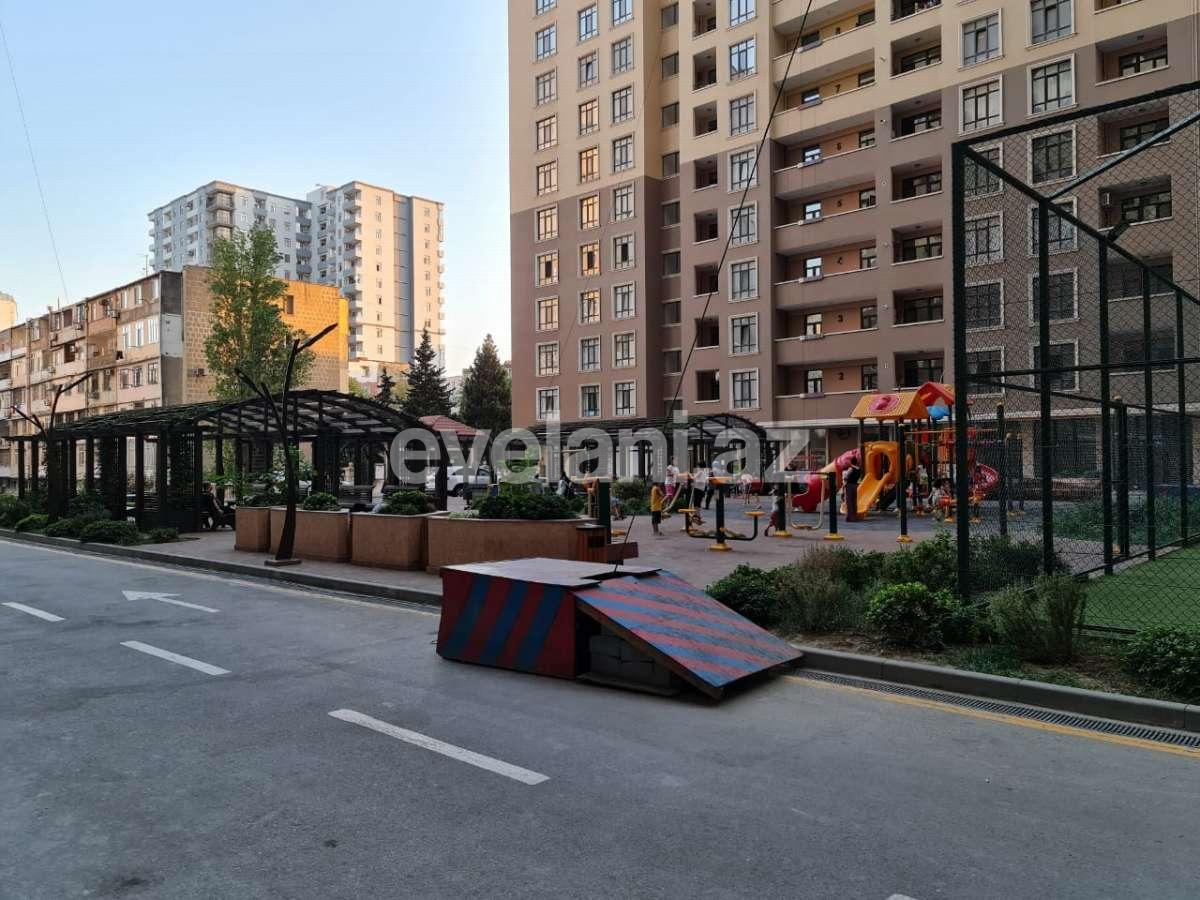 Satılır, yeni tikili, 3 otaqlı, 90 m², İnşaatçılar m.