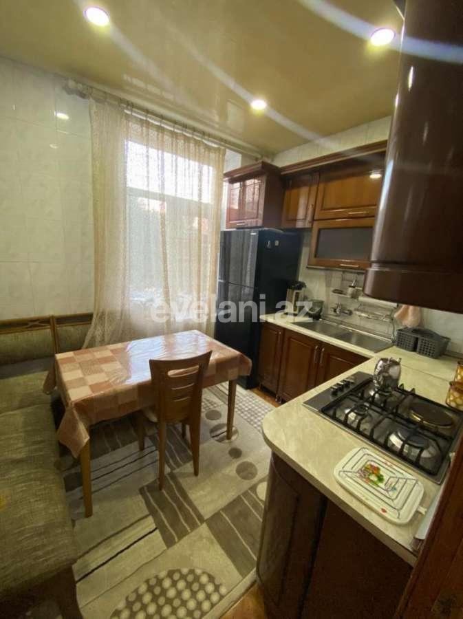 Sale, old building, 2 room, 60 m², Elmlar Akademiyası m.