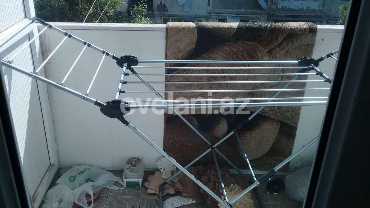 Rent, old building, 3 room, 65 m², Inshaatchilar m.