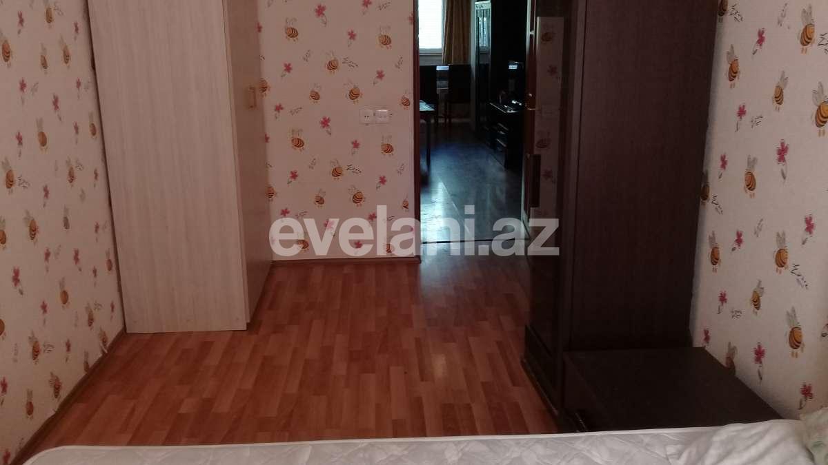 Rent, old building, 3 room, 65 m², Inshaatchilar m.