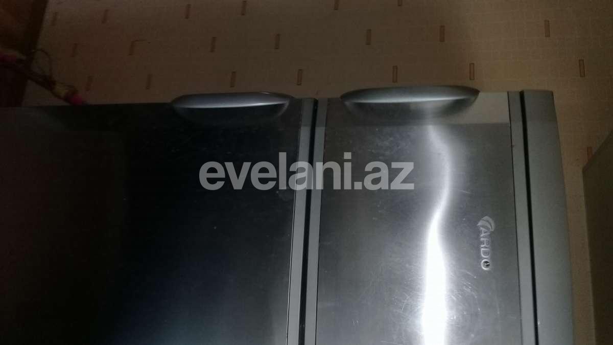 Rent, old building, 3 room, 65 m², Inshaatchilar m.