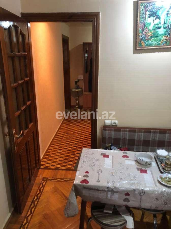 Satılır, köhnə tikili, 2 otaqlı, 55 m², İnşaatçılar m.