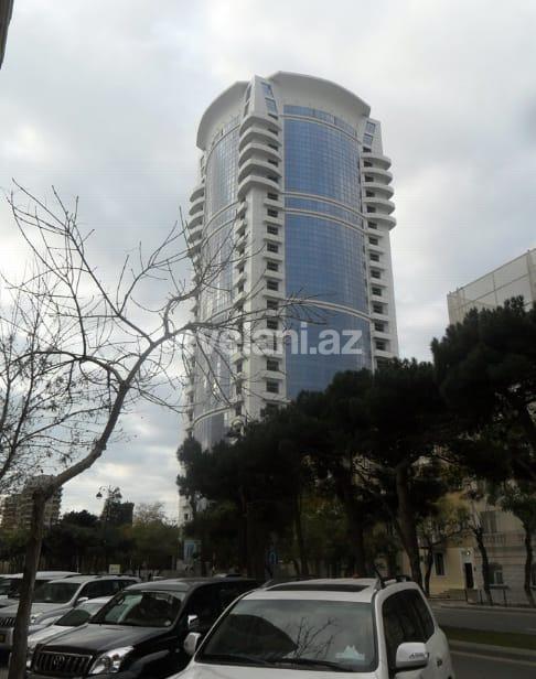 Sale, new building, 4 room, 232 m², Nasimi r.