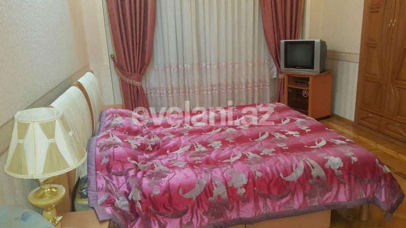 Satılır, yeni tikili, 3 otaqlı, 156 m², 28 may m.