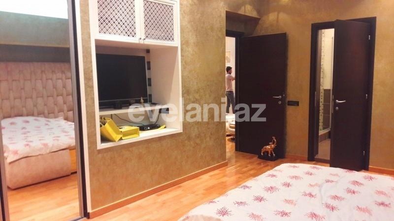 Satılır, yeni tikili, 4 otaqlı, 200 m², 28 may m.