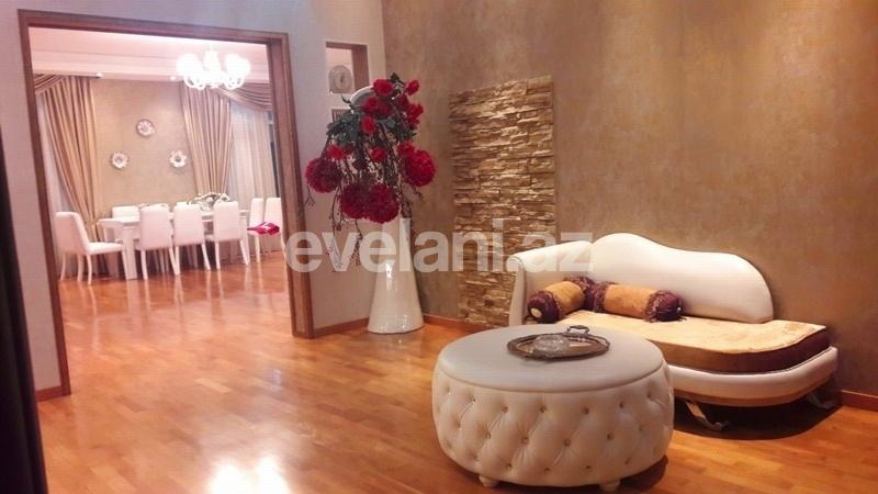 Satılır, yeni tikili, 4 otaqlı, 200 m², 28 may m.