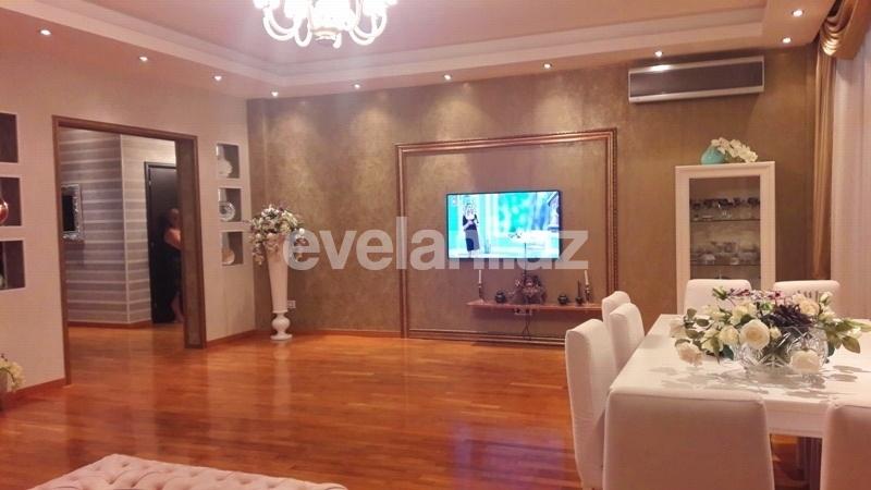 Satılır, yeni tikili, 4 otaqlı, 200 m², 28 may m.