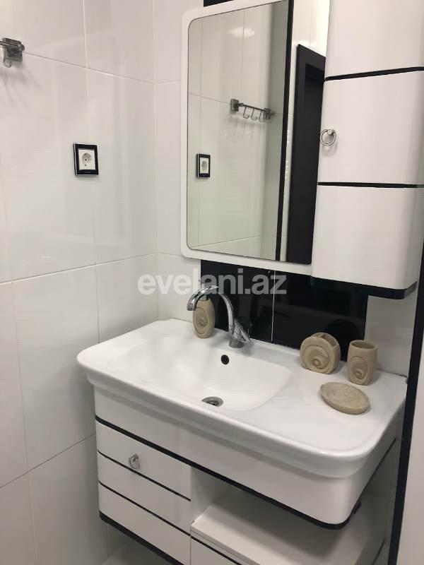 Satılır, yeni tikili, 2 otaqlı, 86 m², Azadlıq prospekti m.