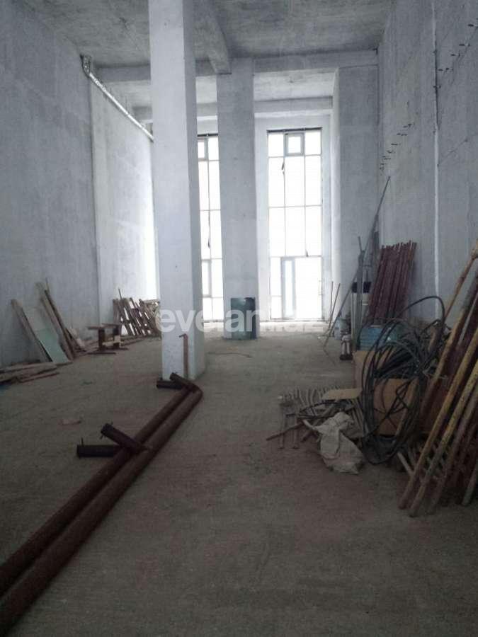 Продаётся, объект, 350 m², Элмляр Академиясы m.