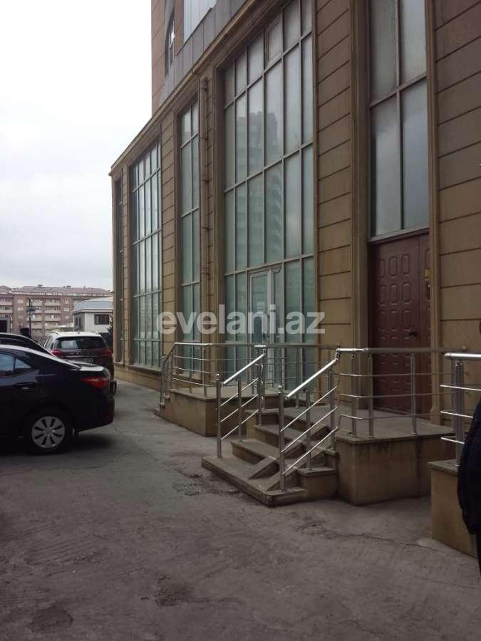 Продаётся, объект, 350 m², Элмляр Академиясы m.