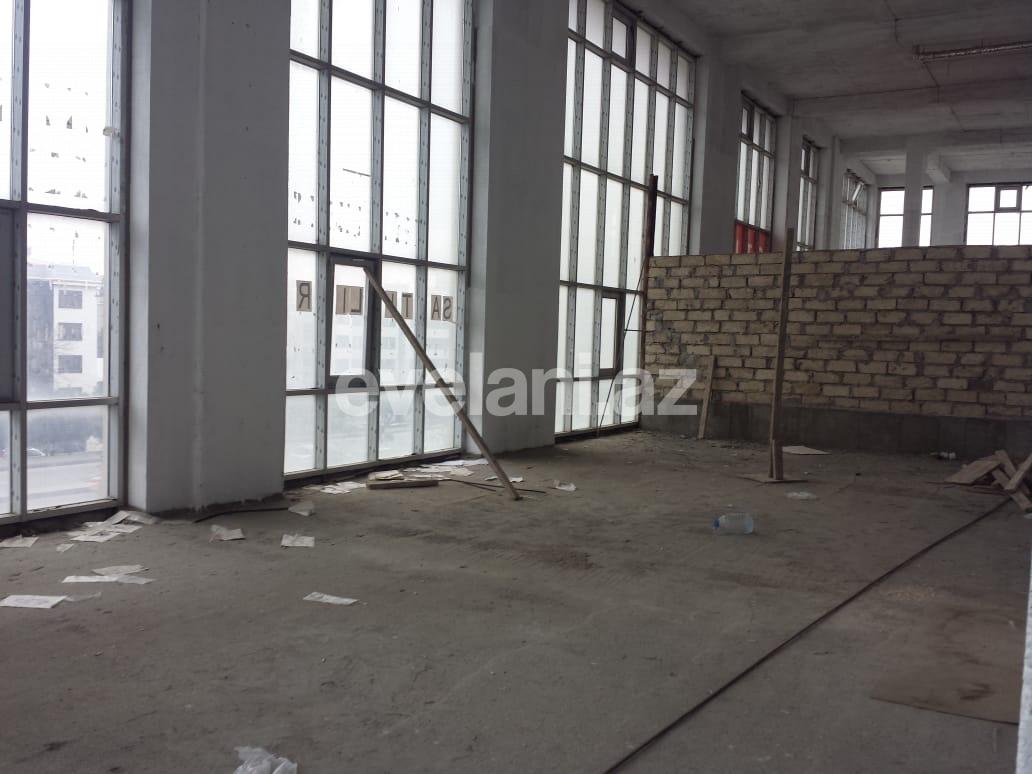 Продаётся, объект, 350 m², Элмляр Академиясы m.
